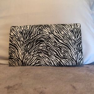 Zebra Clutch